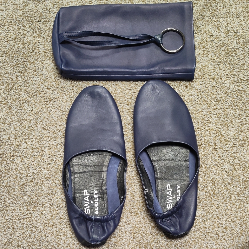 Women's Navy Flats